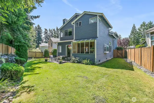 Large yard to enjoy