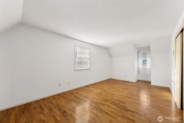Upstairs bedroom 1