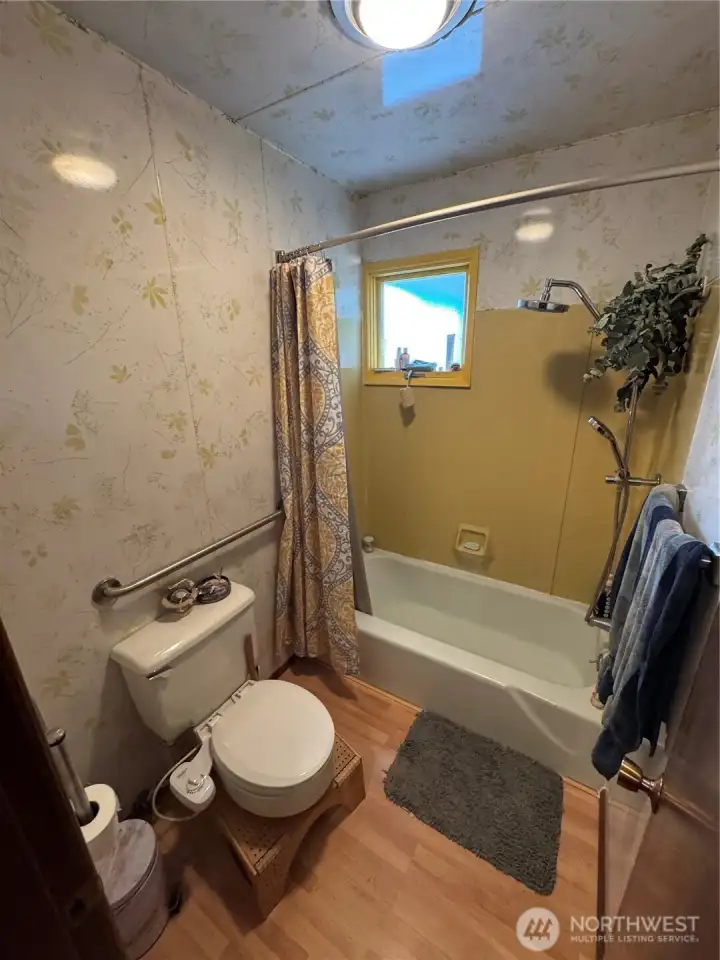 Full bath