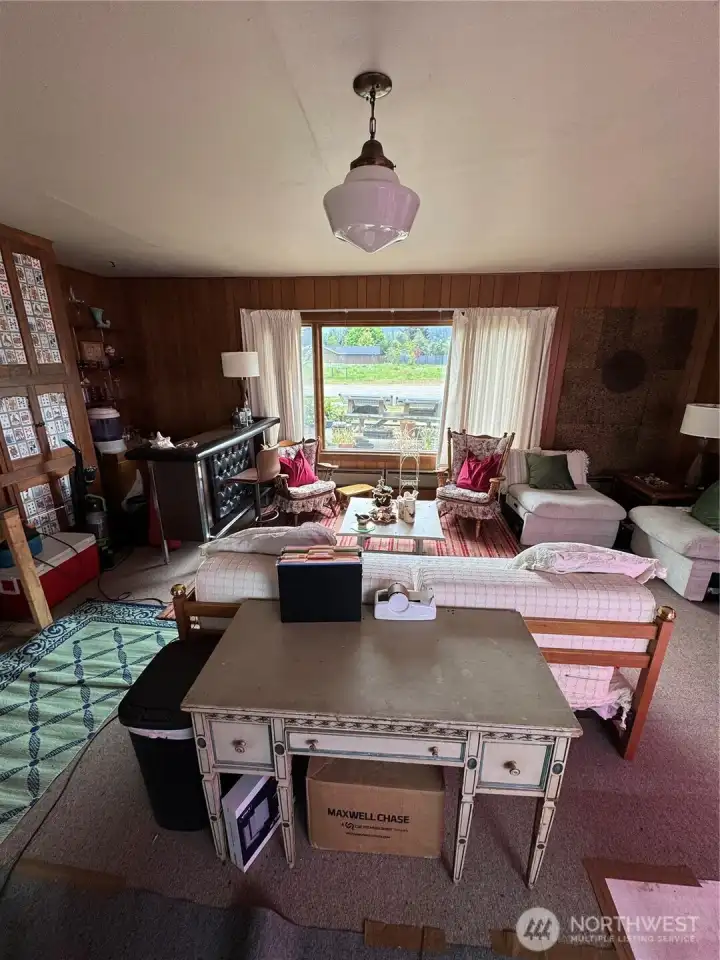 Great space for your hobbies/Crafts