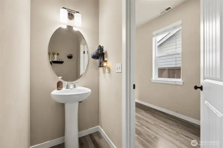 Half bath room downstairs