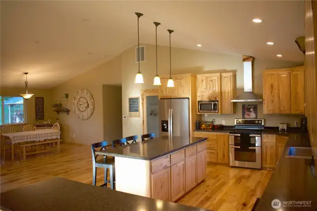 Kitchen/Dining