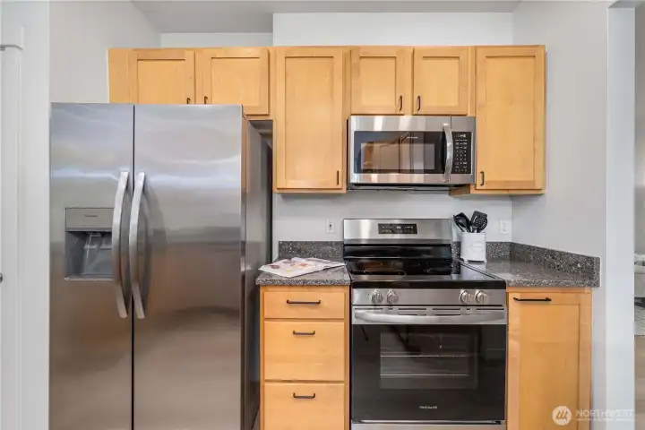 Updated kitchen with all new appliances