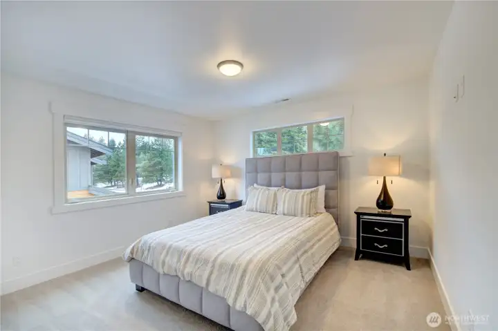 2nd bedroom