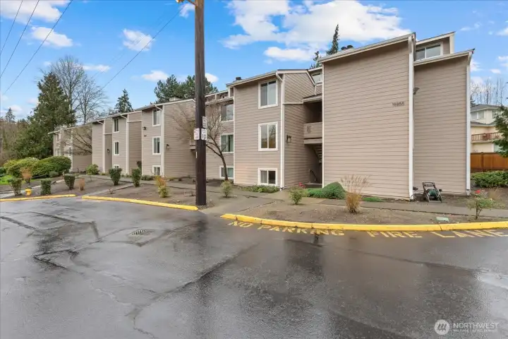 Well maintained Condo Community!