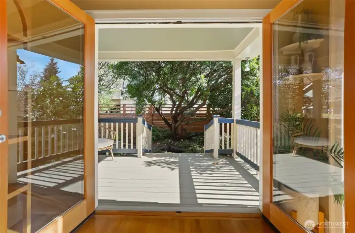 seamless flow to backyard