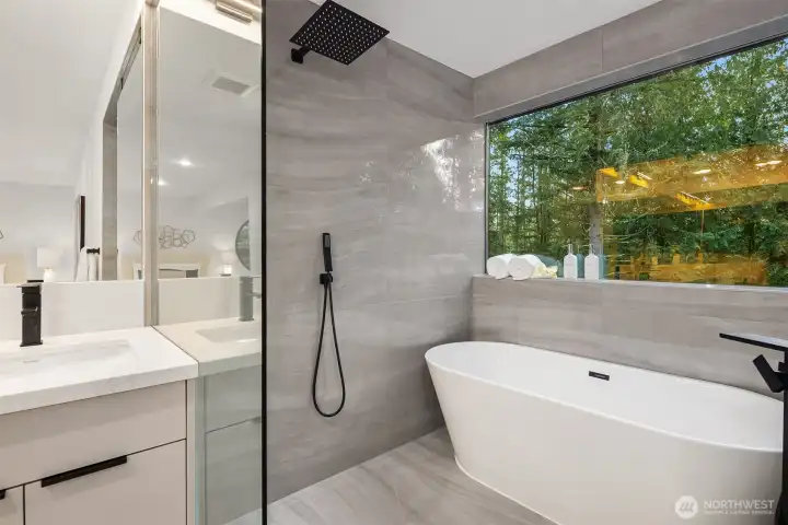 Large soaking tub and stunning shower
