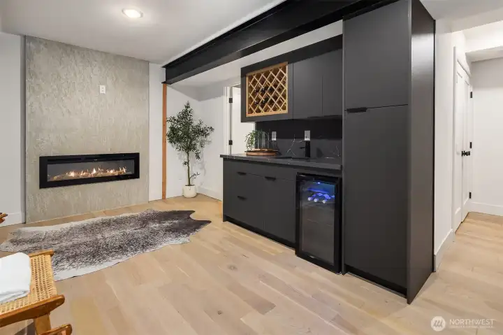 Great area for a workout room or entertainment