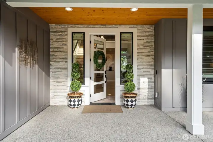 A mixture of elements invites you in.