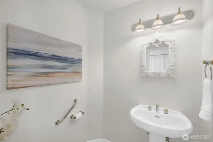 Main level 1/2 bath.