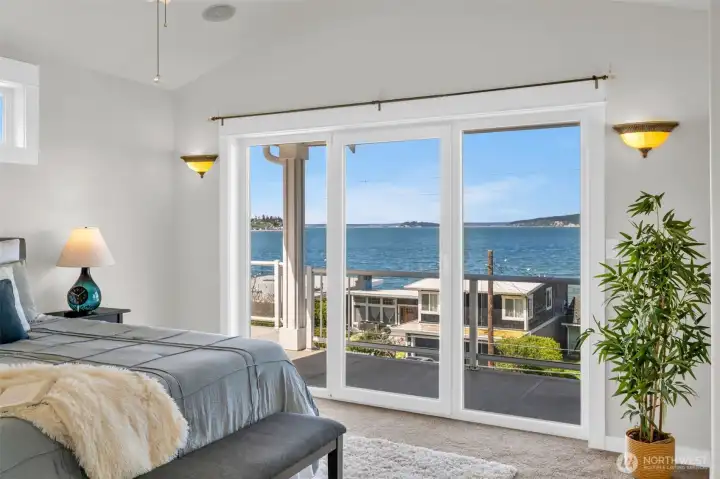 Primary private deck access.