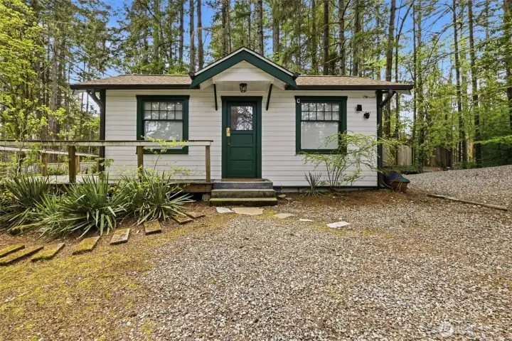 423 SF cottage is included. It has a 3-bedroom separate septic!