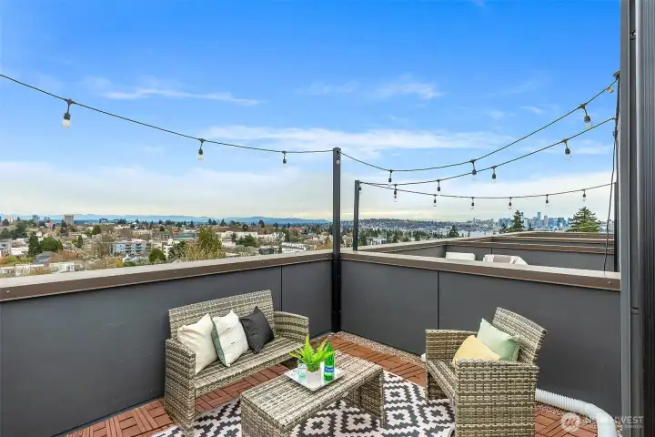 Amazing location for this better than new townhome in Wallingford with wonderful views! Amazing location for this better than new townhome in Wallingford with wonderful views!