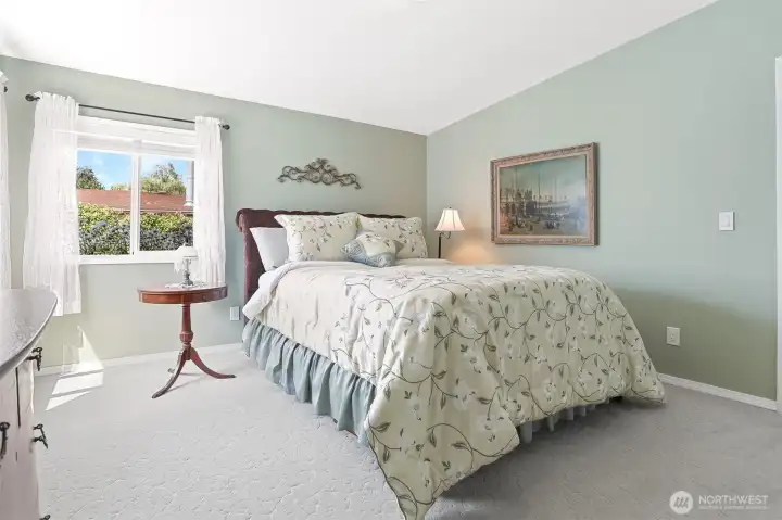 Master bedroom suite has vaulted ceilings, walk in closet and a 4 piece bathroom.