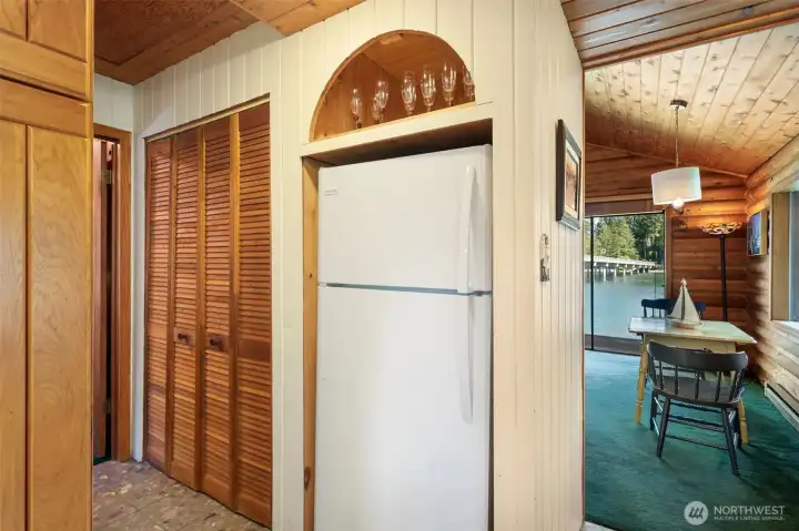 Hallway to the left leads to the primary bedroom & bathroom.