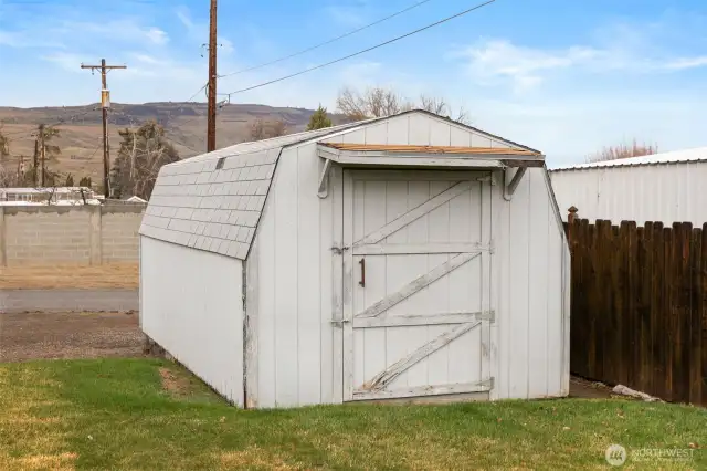 10x16 Storage Shed with Power.