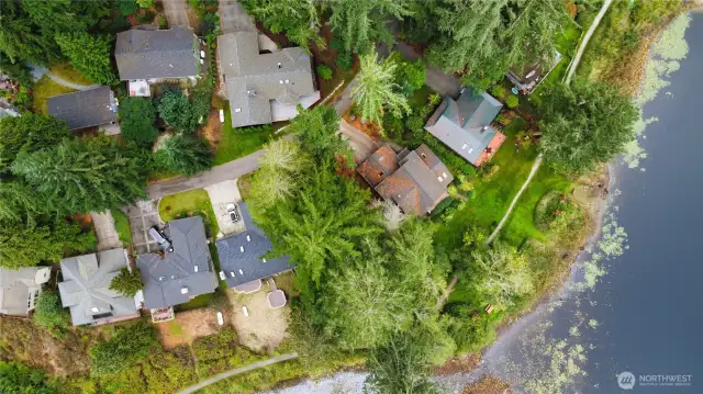 The void between the homes is the property.