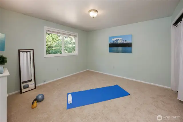 Upstairs bedroom.