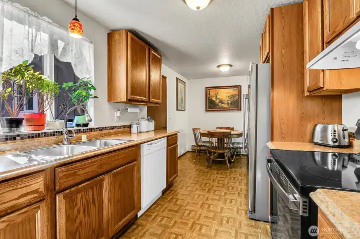 Kitchen Cabinets replaced in 2014