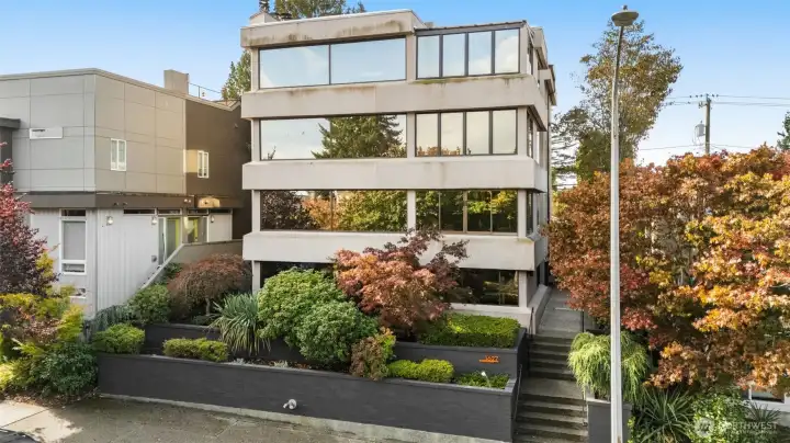 Close to the West Seattle Bridge & Alki Beach