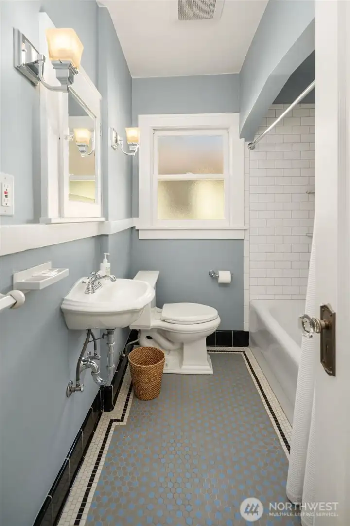 Full Bath (Main Floor)