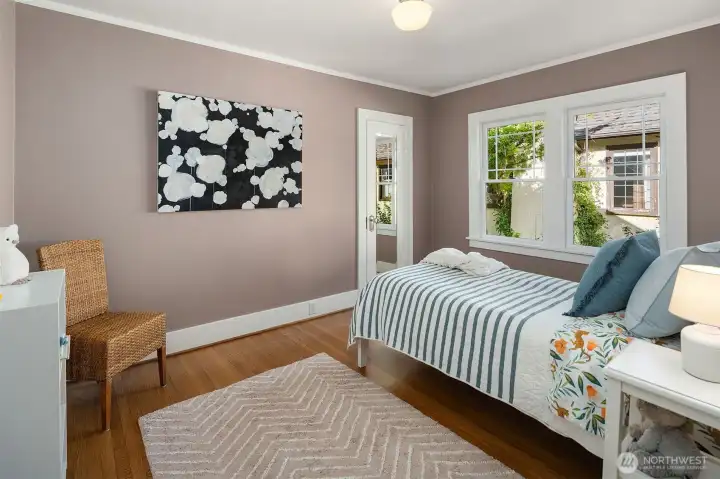 Bedroom 2 (Main Floor)