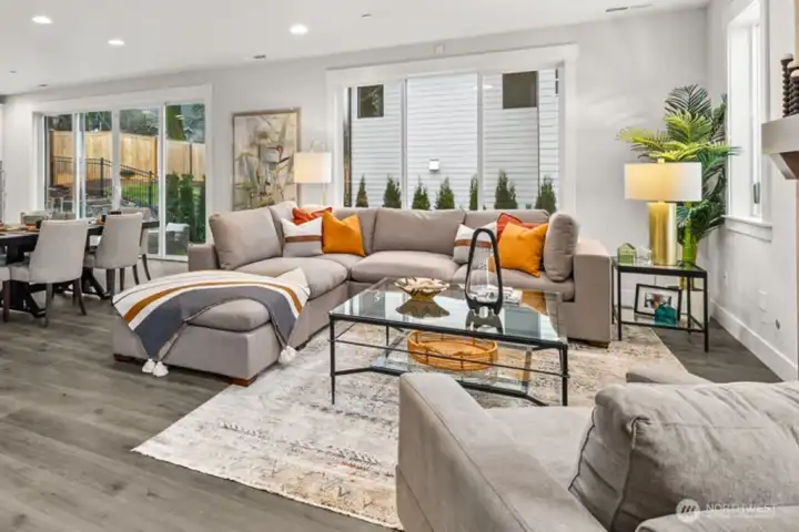 Photo from previous model of the 2884 plan. Actual finishes will vary.