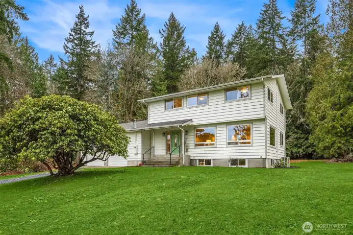 Freshly painted exterior and new roof.