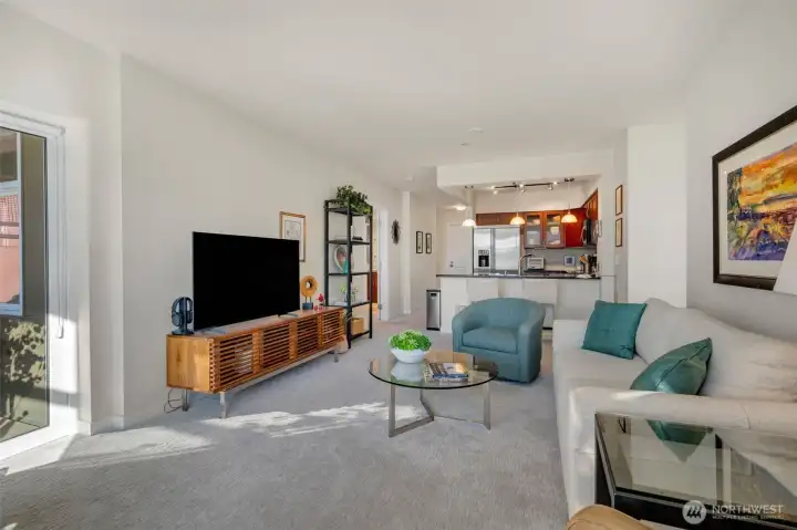 Easy, light-filled Ballard living—done right.