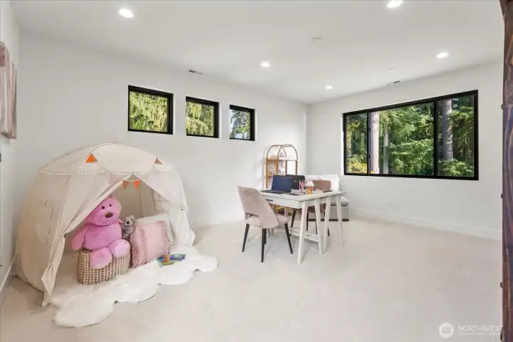 Bonus room - space for an office, tv room or play