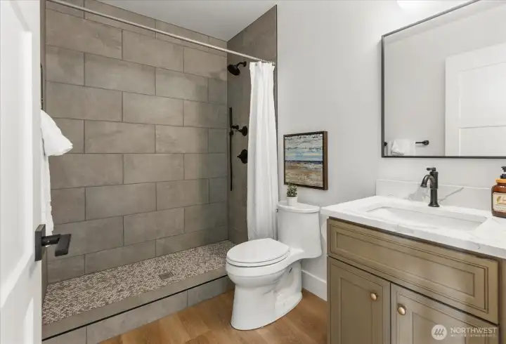 Lower level 3/4 bath