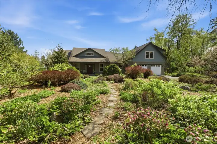 Front yard gardens