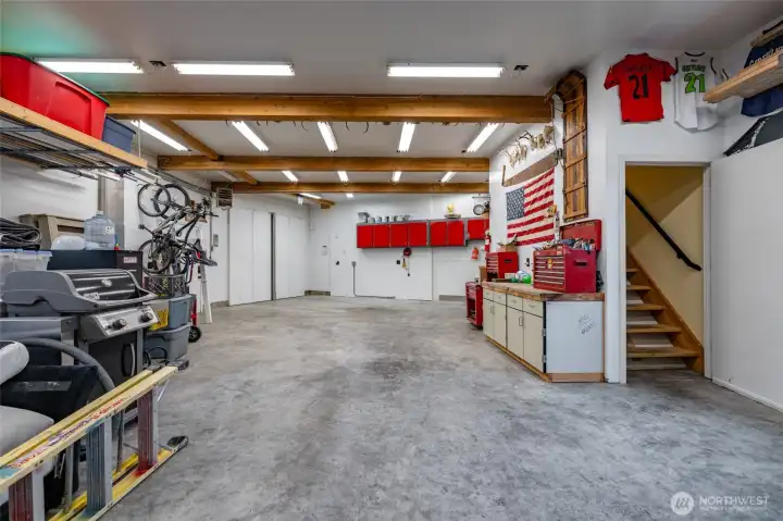 Shop with access to loft Shop with access to loft