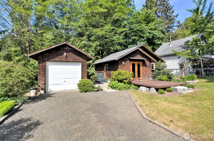 Welcome to your summer get a way in this quiet restful neighborhood.
