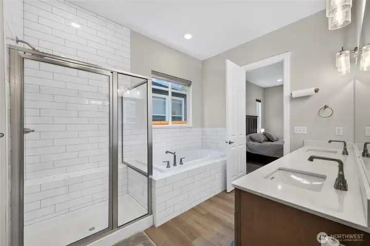 Note the large walk in shower and separate tub. Note the large walk in shower and separate tub.