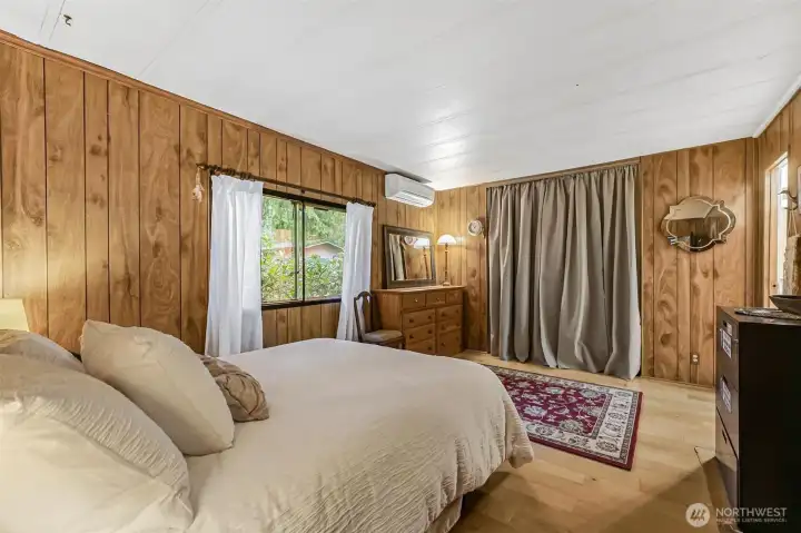 Primary bedroom has large closet space the length of the wall! Primary bedroom has large closet space the length of the wall!