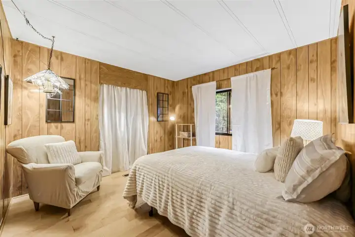 Guest bedroom Guest bedroom