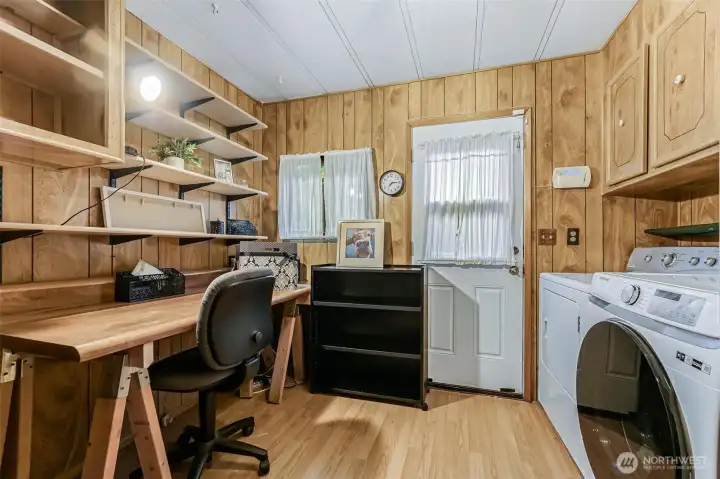 Extra finished flex room can be an office, craft room, and more! Extra finished flex room can be an office, craft room, and more!