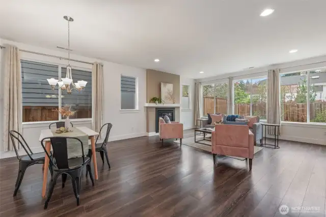 Living Room/Dining area