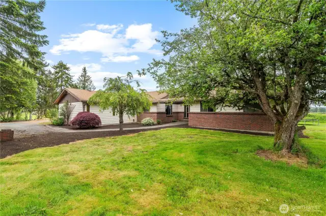 Country living just  minutes from I5 and all the conveniences.