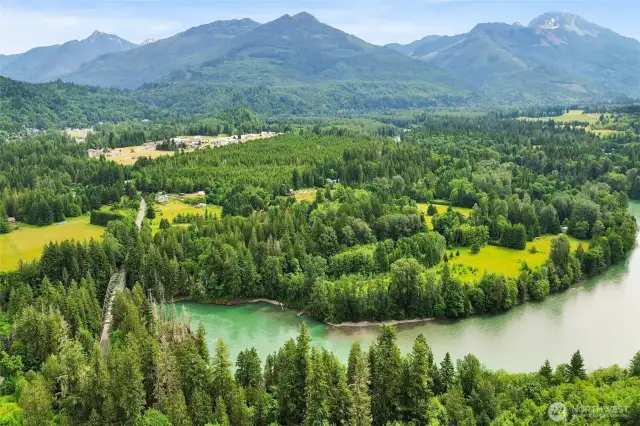 Nearby Skagit River
