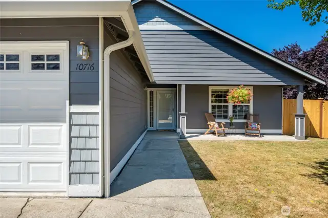 Level entry with no-step accessibilty.