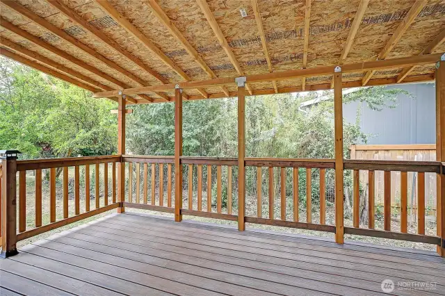 Huge, covered porch to be enjoyed rain or shine.