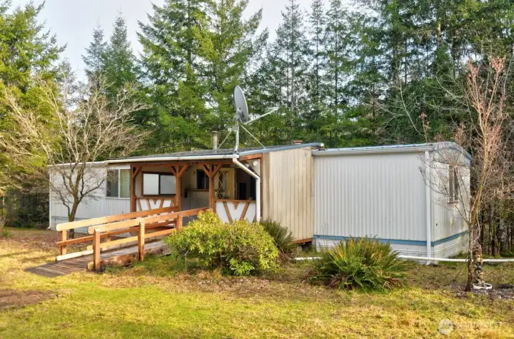 Welcome to 220 Buck Prairie Rd