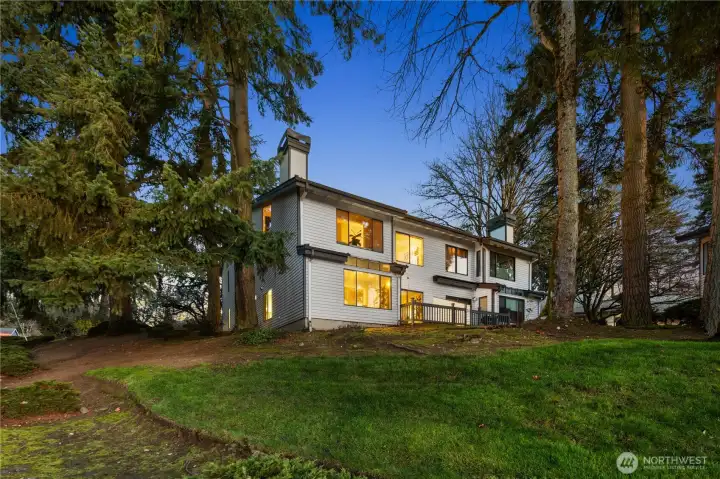 Come home to the center of it all at this Rose Hill address in Kirkland