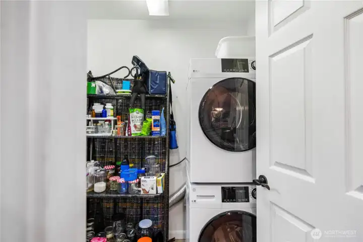 Panty/laundry off of kitchen