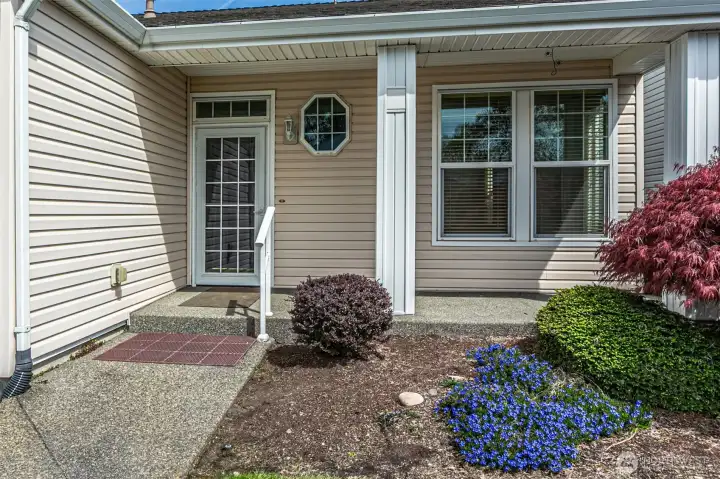 Covered front porch.
