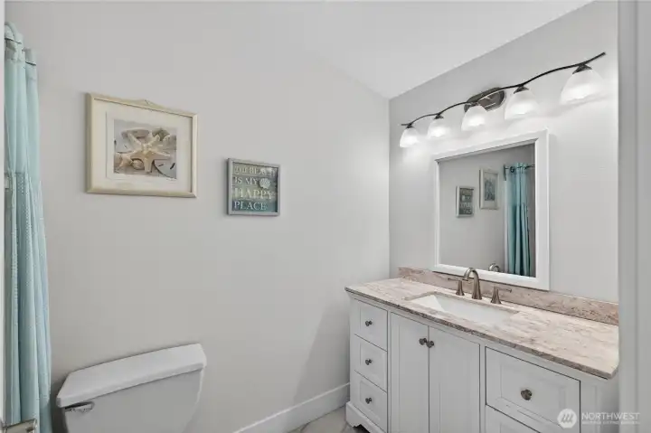 Updated guest full bathroom. Updated guest full bathroom.
