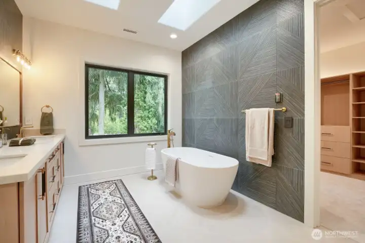 Primary Bath with Heated Floor Primary Bath with Heated Floor