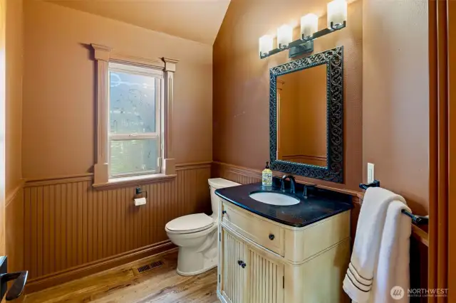 1/2 Bath